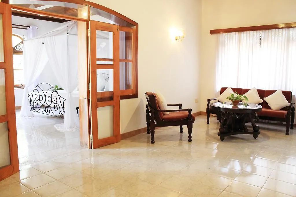 Sobaya Bungalow Hotel Negombo 0*,  Sri Lanka